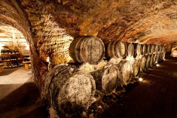 cave