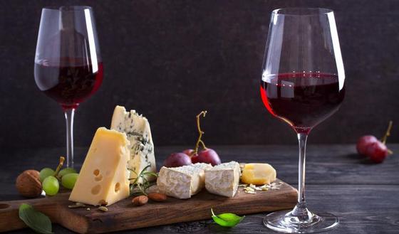 vin rouge pour le fromage